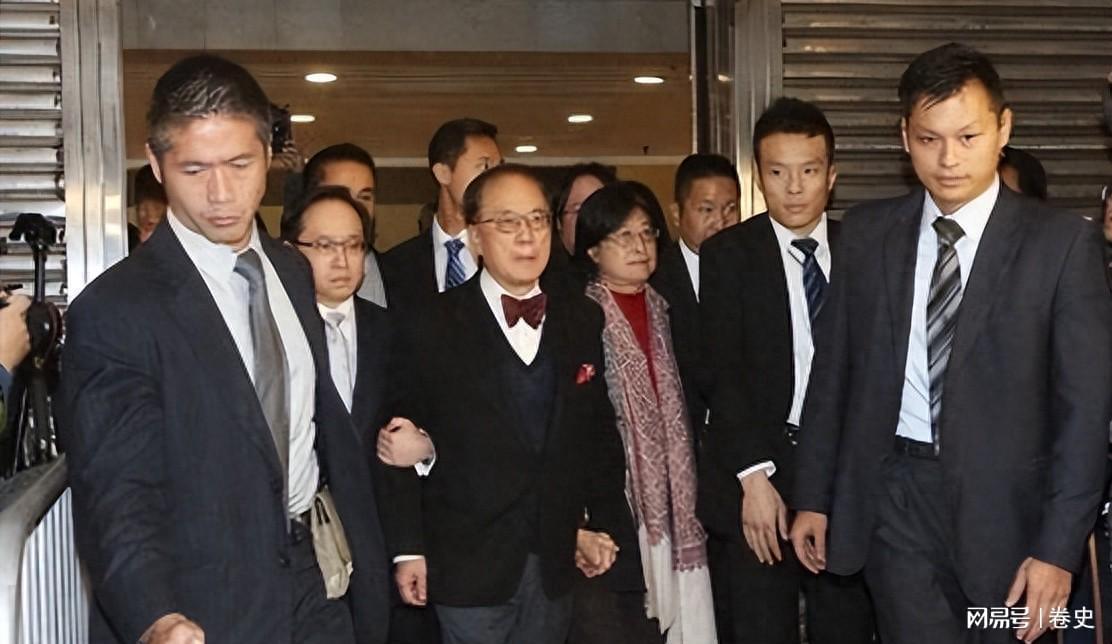 世界杯直播-“治港败类”曾荫权：治理香港7年，为何却在卸任后，获刑20个月